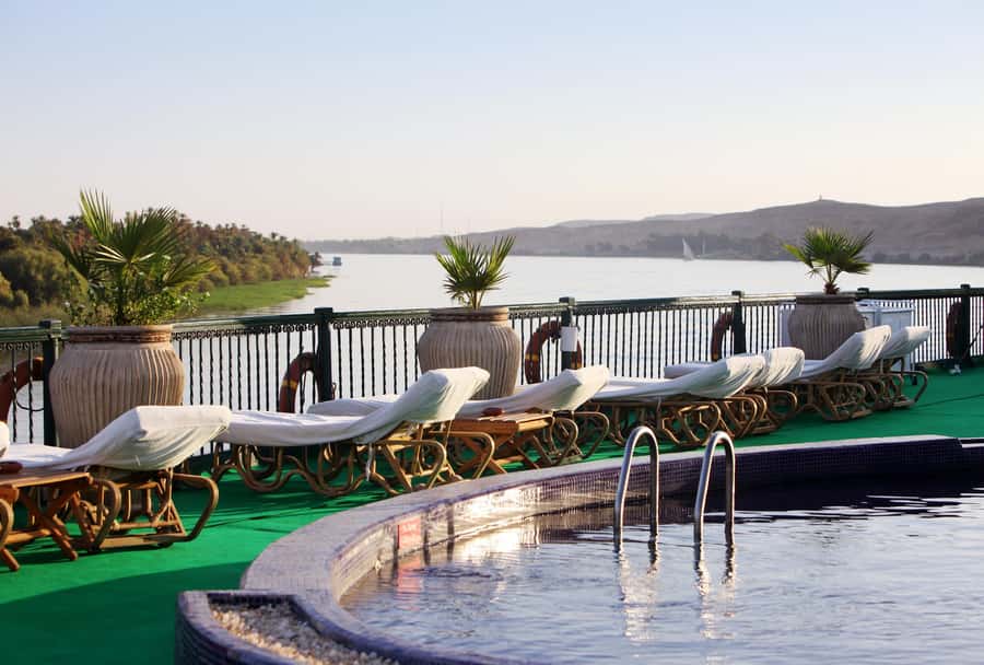 From Luxor: 6-Day Nile Cruise to Aswan with Hot Air Balloon - Day 6: Abu Simbel early with a small group transfer