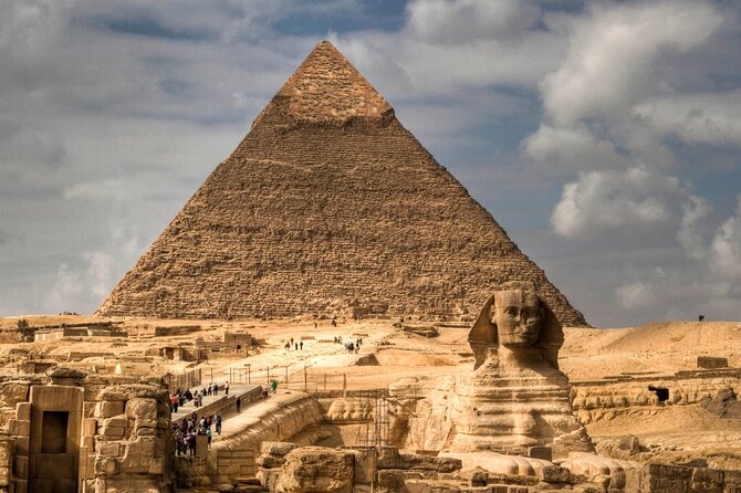 Full Day All Inclusive Private Tour to Giza Pyramids with Lunch - Saqqara Step Pyramid: A Different Kind of Wow