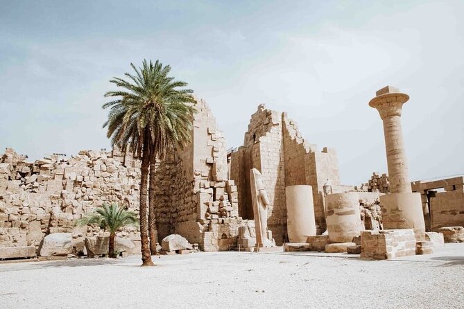 Full-Day Guided Tour from Hurghada to Luxor (Valley of the Kings) - Karnak Temple and Hypostyle Hall: When Scale Stops Being a Word