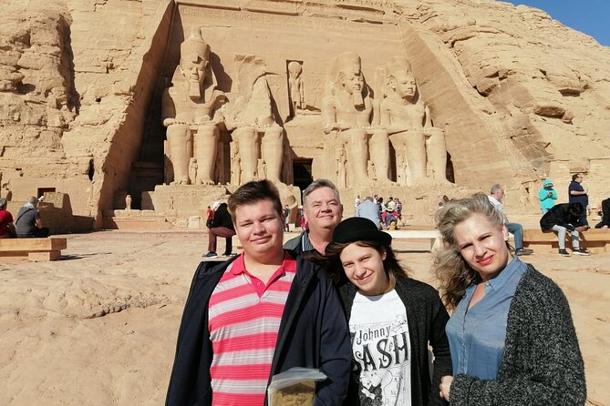 Full-Day Guided Tour to Abu Simbel Temples from Aswan - The 12-hour rhythm: Aswan pickup, 280 km of road, and how not to burn out