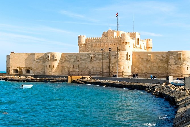 Full-Day Private Tour: Historic Alexandria From Cairo - Stop 1: Kom El-Shoqafa Catacombs—A Three-Level City for the Dead