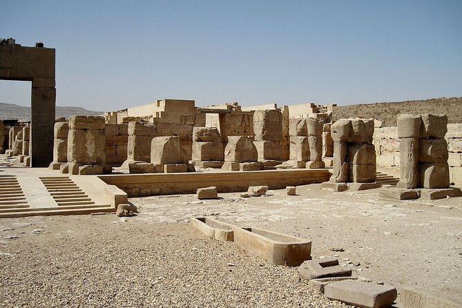Full Day Private Tour to Abydos Temple from Luxor - Egyptologist guide time: how it changes the whole visit