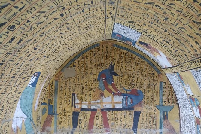 Full-Day Private Tour to Luxor from Hurghada with Lunch - Deir el-Bahari and Hatshepsut: why the west-bank timing matters