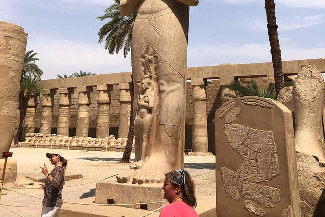 Full-Day Private Tour to Luxor from Hurghada with Lunch - Colossi of Memnon: a quick reset with free entry and big photo energy
