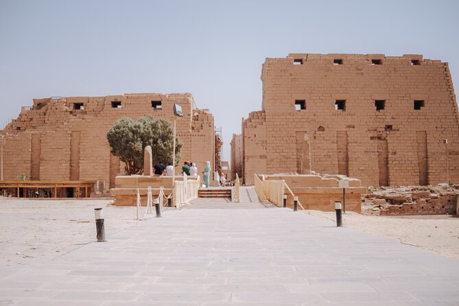 Full Day Secrets in Luxor East & West with guide , Car & lunch - East and West in One Day: The Smart Version of Luxor