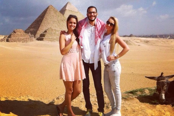 Full-Day Tour From Cairo: Giza Pyramids, Sphinx, Memphis, and Saqqara - Standing at the Sphinx: Where the Icon Meets the Details