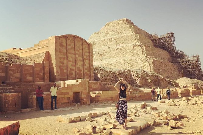 Full-Day Tour from Cairo: Giza Pyramids, Sphinx, Memphis, and Saqqara - Memphis: Ramses II, an alabaster Sphinx, and the feeling of an older capital