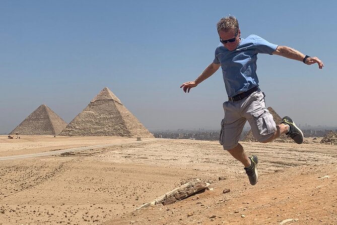 Full-Day Tour Giza Pyramid Egyptian Museum Khan El Khalili - Khan el-Khalili Bazaar: Old Market Energy and Shopping Without a Script