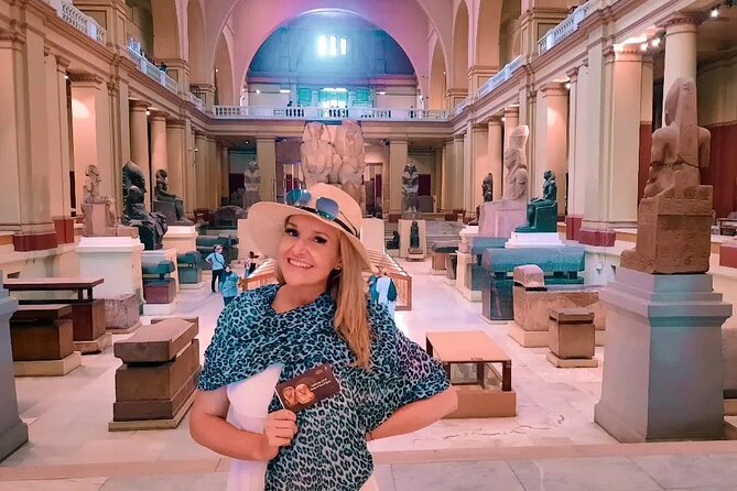 Full Day Tour Giza Pyramids, Sphinx and Egyptian Museum &Felucca - Cheops and Khafre pyramid visits: what to look for (and tickets you may want)