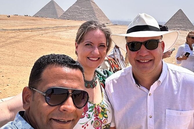 Full Day Tour Giza Pyramids, Sphinx, Egyptian Museum and Khan El Khalili Bazaar - A full day linking Giza, Cairo Downtown, and Khan El Khalili