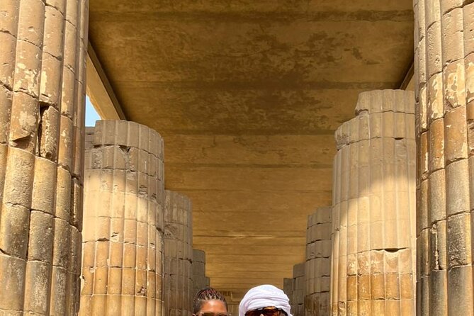 Full-Day Tour Giza Pyramids, Sphinx, Memphis, and Saqqara - Stop 1: Giza Pyramids and the Sphinx (Plus the 4th Dynasty Context)