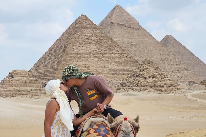 Full day Tour to Giza Pyramids and the Egyptian Museum - Watch for Cairo extras: staying smart with your spending