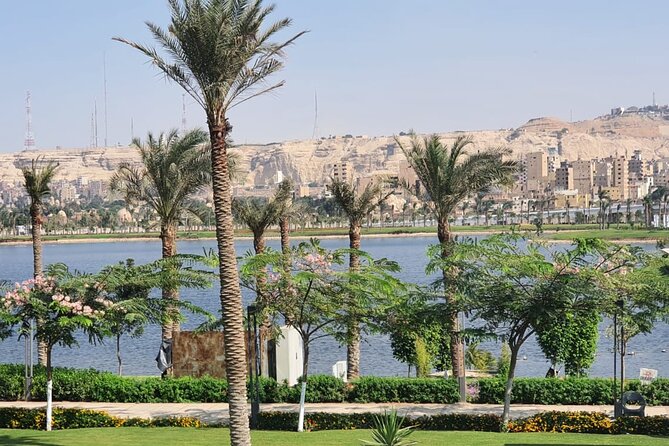 Full Day Tour to Royal Mummies, Giza pyramids, Sphinx and Bazaar - Royal Mummies Room at NEMC: a smart warm-up before Giza