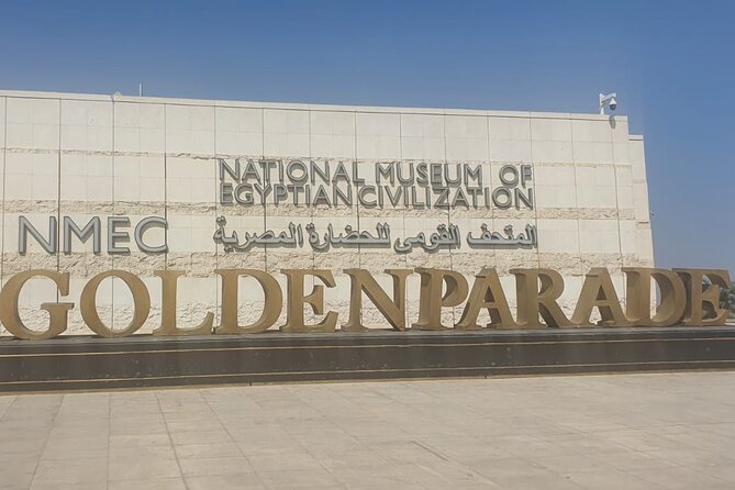 Full Day Tour to Royal Mummies, Giza pyramids, Sphinx and Bazaar - Giza Plateau with a private Egyptologist: pyramids, Sphinx, and the right pacing