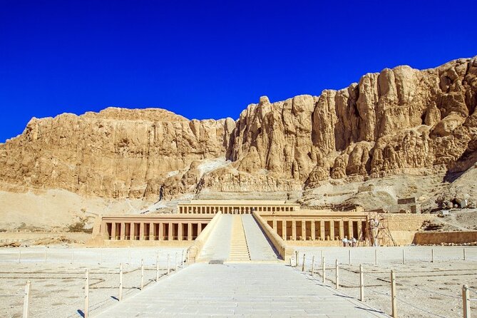 Full Day Tour Valley of Kings, Hatshepsut, Karnak & Luxor Temples - Luxor Temple: a city-center monument tied to royal renewal