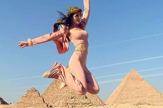 Full Day Tour Visit Pyramids, Sphinix, Saqqara and Dahsour - Giza Pyramids and Valley Temple: Chephren’s mummified connection