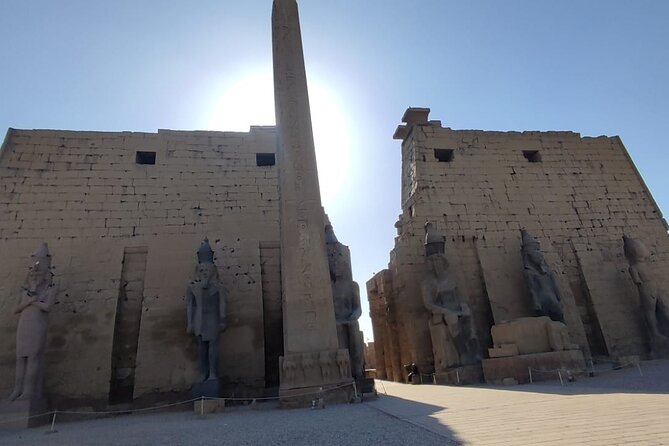 Full Egypt 12 Day Tour - Giza and Saqqara: pyramids, Sphinx, and craft at the Papyrus Institute