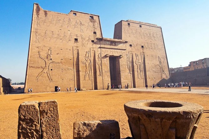 Full Egypt, 8 days all inclusive - Flying to Luxor: the cruise chapter starts with less stress