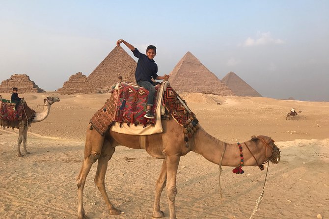 Full Pyramids tour to Giza, Sakkara and Memphis - Giza Plateau: Great Pyramid, Sphinx, and the Valley Temple in one guided flow