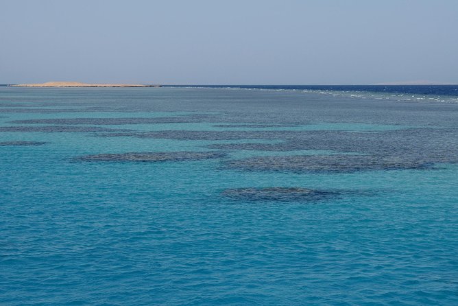 Full Relaxing Day To The Red Sea From Cairo Or Giza Hotel - Guides and drivers: who makes the day feel effortless