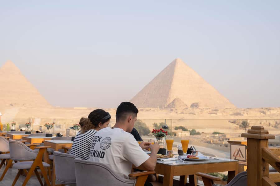 Giza: Dinner with Pyramids All Around You at Rooftop7000 - Sound and Light Show nights: worth it, but only if the timing matches