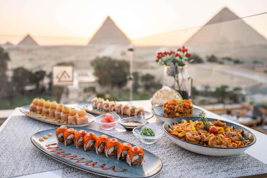 Giza: Dinner with Pyramids All Around You at Rooftop7000 - Practical notes that can change your experience