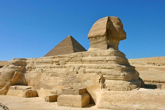 Giza Pyramids And Egyptian Museum Day Tour With Shopping - Great Pyramids of Giza, Valley Temple, and the Sphinx Close-Up