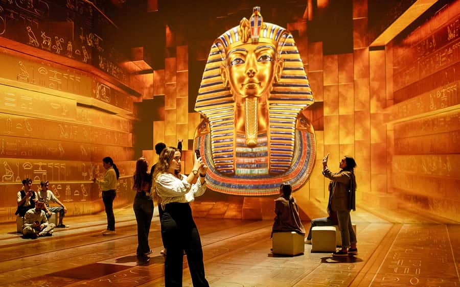Giza Pyramids and Grand Egyptian Museum - The Guide: Languages and How It Impacts Your Day
