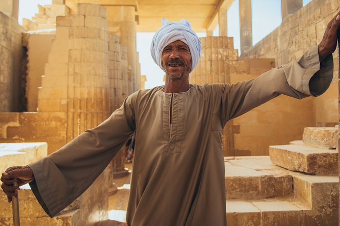 Giza Pyramids and Sakkara Tour - Hotel pickup, air-conditioned riding, and how the day actually flows