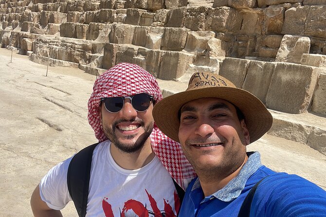 Giza Pyramids, Sphinx, Egyptian Museum day tour with a guide - Egyptian Museum in Tahrir Square: Tut, Nefertiti, and your 45-minute breathing room