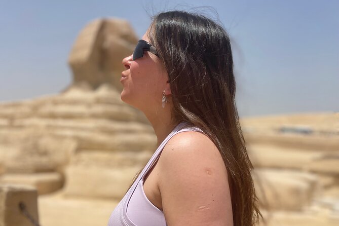 Giza Pyramids, Sphinx, Egyptian Museum day tour with a guide - Morning start at the Giza plateau: Khufu and the solar barques point