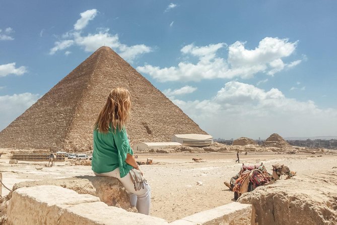 Giza Pyramids, Sphinx & Egyptian Museum with Camel Ride & Lunch - Giza Pyramids time: choosing your photo moments wisely