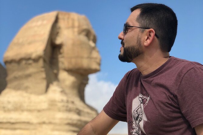 Giza Pyramids, Sphinx, Sakkara and City of Memphis Private Full Day Tour - Khafre’s Pyramid and the Great Pyramid of Khufu: the famous ones, with an extra decision