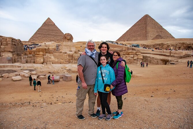 Giza Pyramids, Sphinx, Saqqara, and Memphis Private Day Tour - Giza Pyramids: Cheops and Khafre in One Organized Visit