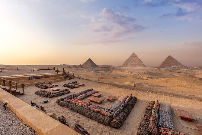 Giza Pyramids tour with nine pyramids Lounge lunch and camel ride - Great Pyramid of Khufu: seeing the giant first, then choosing the interior