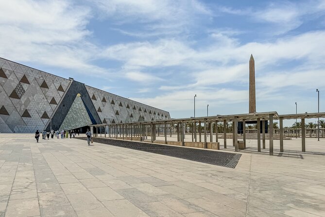 Grand Egyptian Museum and Pyramids of Giza Private Tour - Grand Egyptian Museum: modern rooms that make artifacts easier to grasp