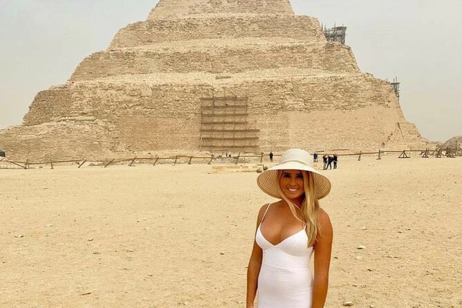 Great Giza Pyramids, Sphinx , saqqara step Pyramid , Memphis city - Tombs at Saqqara: how the site broadens beyond one building