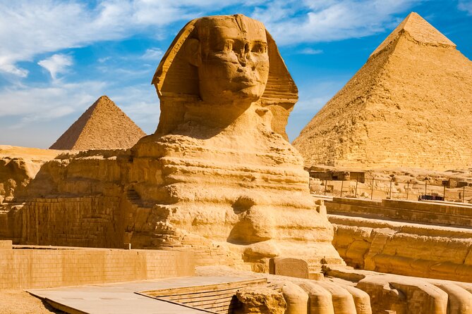 Great Pyramids of Giza, Guardian Sphinx, Sakkara and Dahshour - Entering the Great Pyramids of Giza: iconic, but not just a postcard