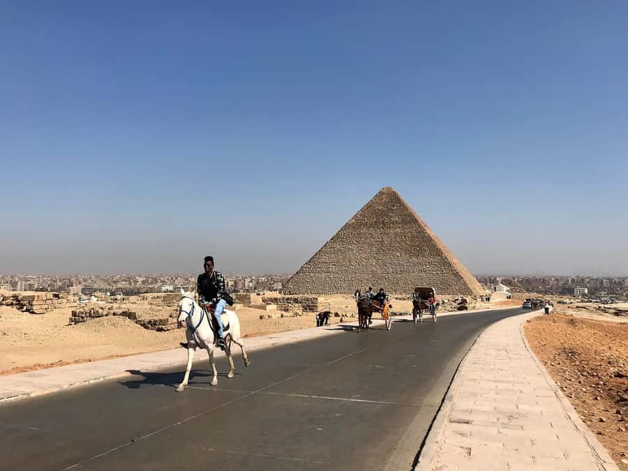 Group Tour to Giza Pyramids Included Pick up & Drop Off - The guided stops beyond the monuments: perfumes, papyrus, and flower cotton