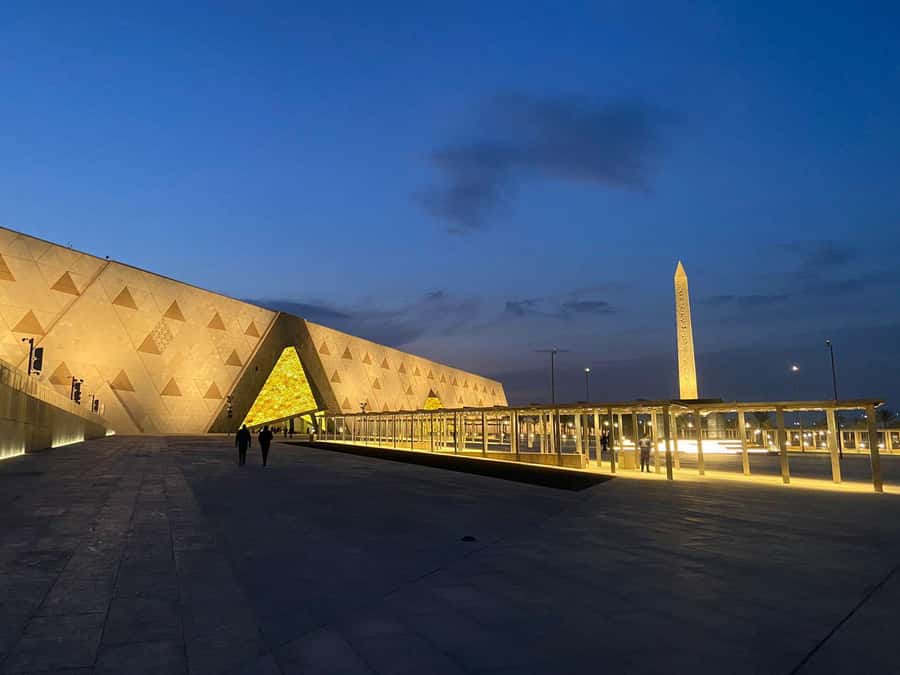 Group Tour to Grand Egyptian Museum - Meeting Up the Right Way: Ramses Hilton or Giza Pyramids View Inn