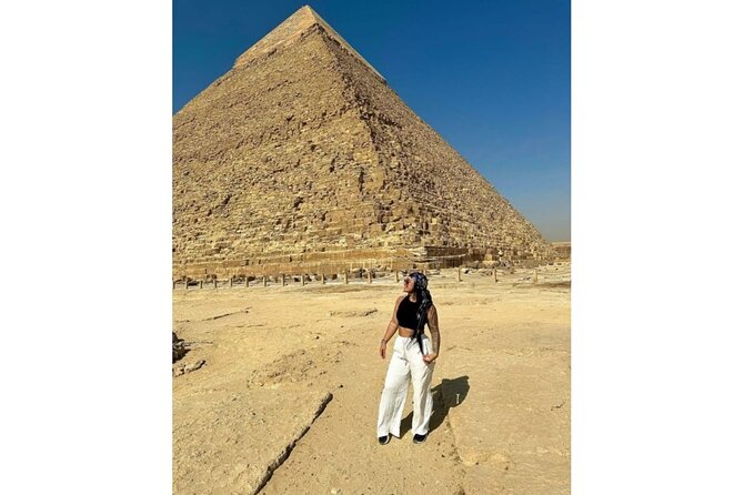 Guided Tour to Giza Pyramids & Sphinx and Grand Egyptian Museum - Khufu, Khafre, Menkaure: seeing the pyramids fast