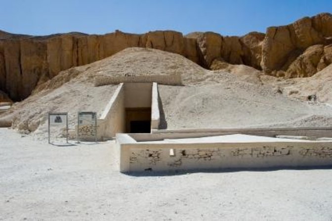 Guided tour to Luxor From Cairo by plane visiting the Tut Tomb - Key highlights to know before you go