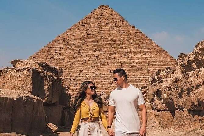 Guided tour to Pyramids of Giza, Sakkara & Memphis: Private Tour with Lunch - Getting There: Hotel Pickup and Private Air-Conditioned Comfort