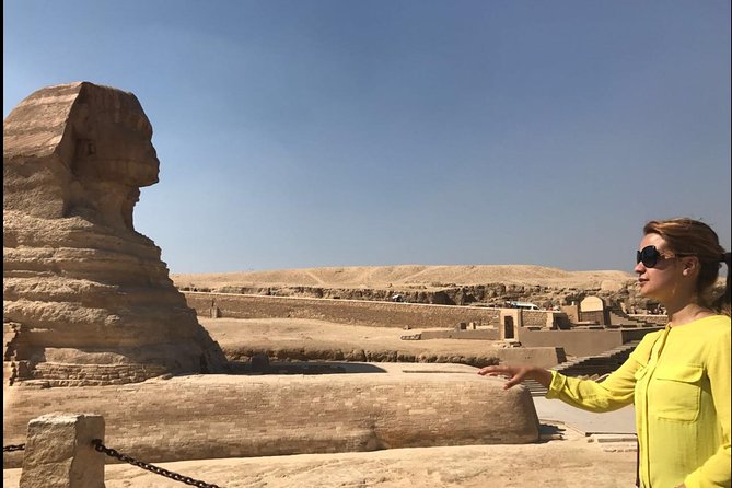 Guided trip to Giza pyramids Sphinx with lunch - Giza Plateau stop: what the Plateau actually gives you