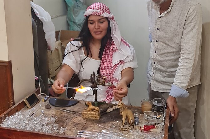 Half Day private guided tour Giza Pyramids,Sphinx,lunch,camel rid - Lunch and water: a real break, not a rushed stop