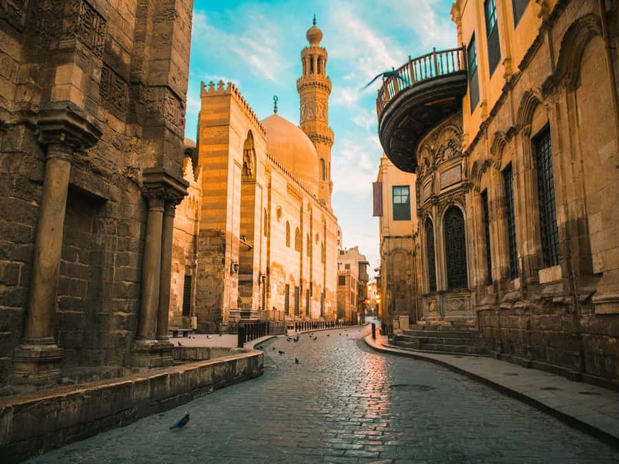 Half Day Tour: El Moez Street, Al Azhar Park and Bazar - El Mu’izz Street: Islamic Cairo up close, one turn at a time