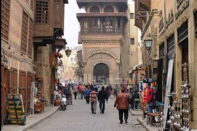 Half Day Tour: El Moez Street, Al Azhar Park and Khan EL Khalili Bazaar - El-Moez Le Din Allah Street: The Main Character of Old Cairo
