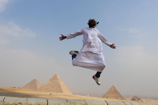 Half Day Tour Giza pyramids , panorama , sphinx - How the tour handles the pyramids: walking plus camel or horse