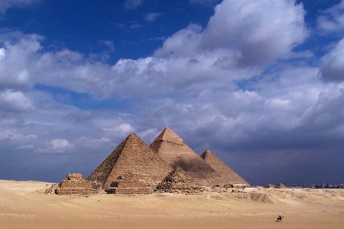 Half Day Tour to Giza pyramids, sphinx Lunch and camel ridding - Koshary lunch after Giza: the smart way to end a half day