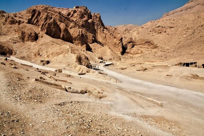 Hatshepsut Temple, King Valley, Queen Valley, Habu Temple Private Tour & lunch - Valley of the Queens (Valle Delle Regine): the wives’ world